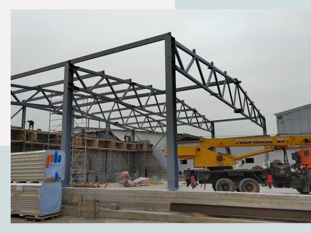 Строительство цехов в Троицке